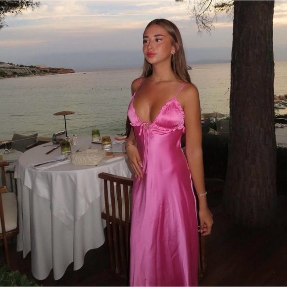 Zara long dress maxi hot pink satin lingerie evening party wedding holiday - Picture 5 of 16